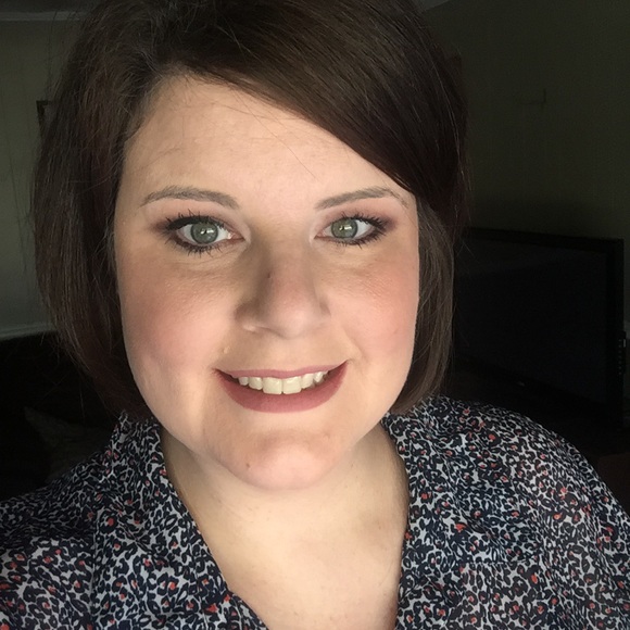 Meet your Posher, Sheri - Picture 1 of 1